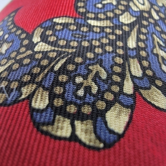 Silk Accents 100% Silk Men’s Long Traditional Neck tie Paisley Patterned Design - Picture 11 of 11